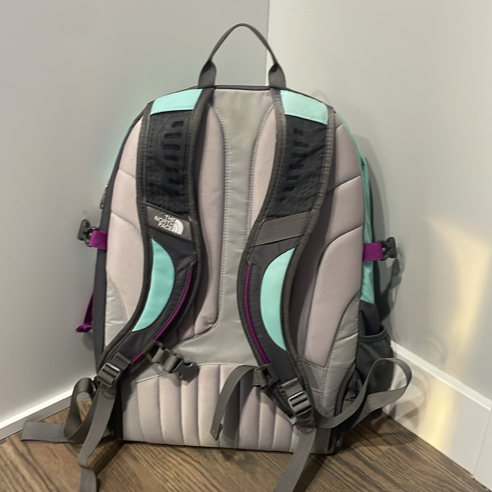 North face Surge II backpack - Picture 4 of 4